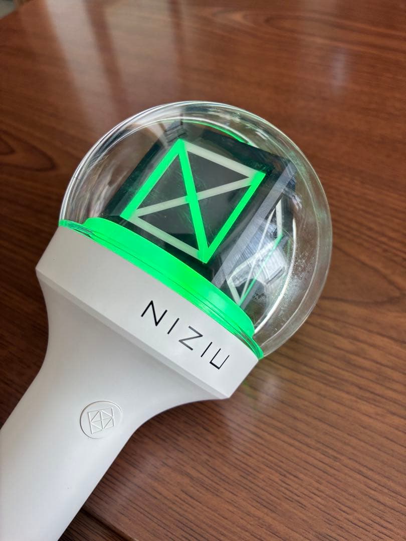 NiziU ペンライト LIGHT STICK