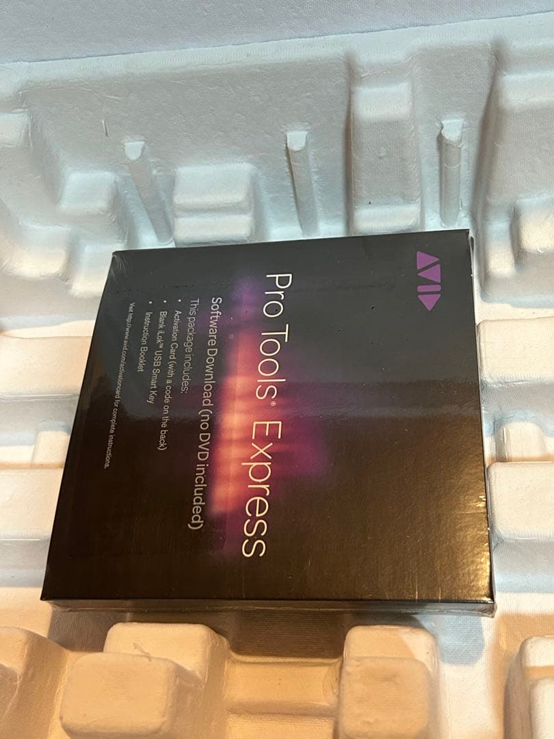 新品に近い Avid Mbox 4x4オーディオインターフェイス 動作確認済み