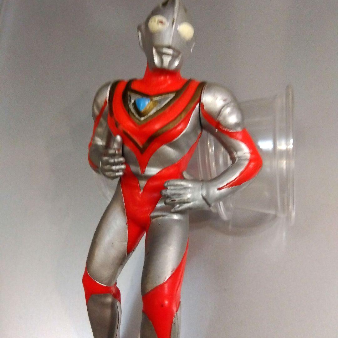 昭和レトロ蔵出し骨董品　ウルトラマン12cm　1998円谷プロダクション
