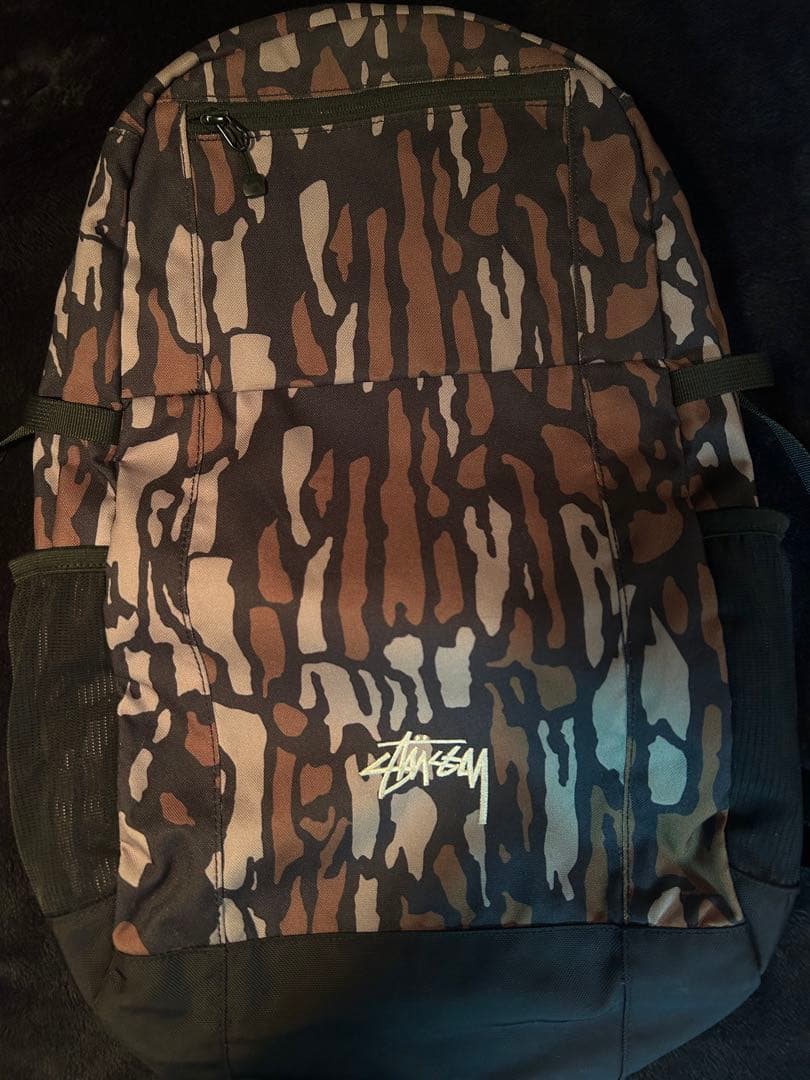 STUSSYリュック