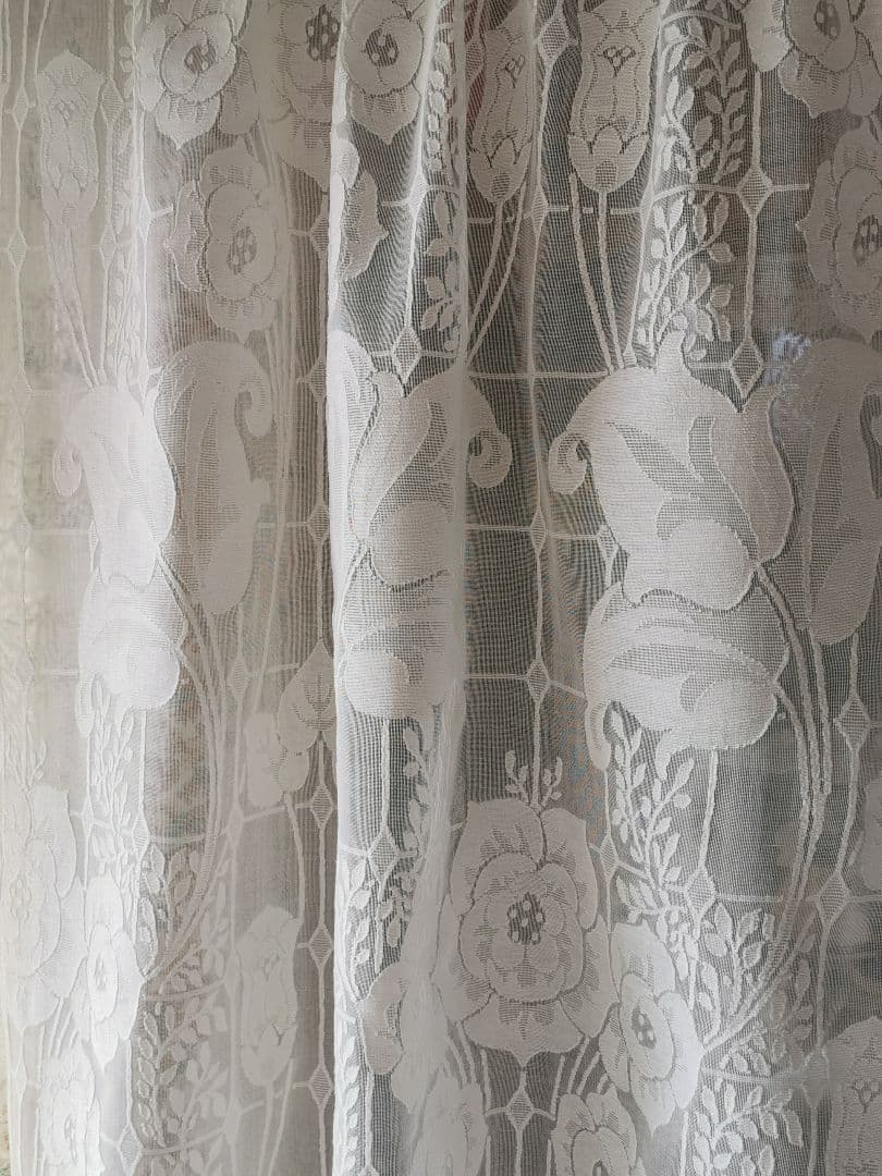 アンティーク マドラスレース アールヌーヴォー花紋 格子枠 カーテンパネルクロス