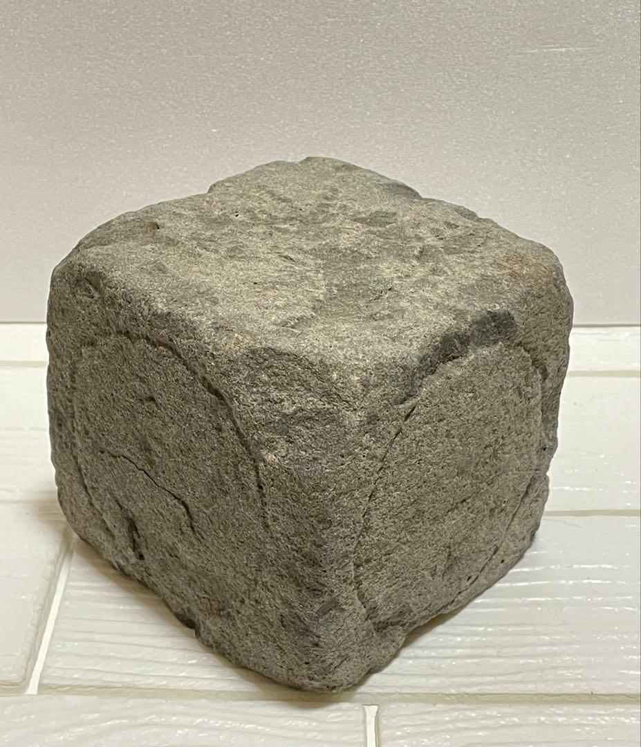 ◎宝篋印塔 塔身 月輪彫 種子摩耗 検:泥塔 五輪塔 仏教美術