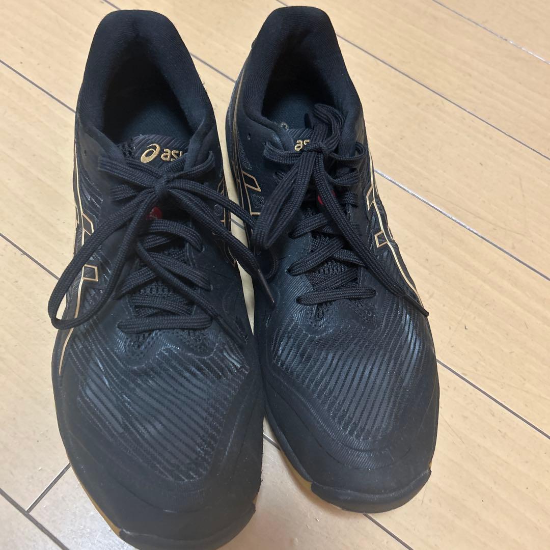 asics バレーボールシューズ 黒