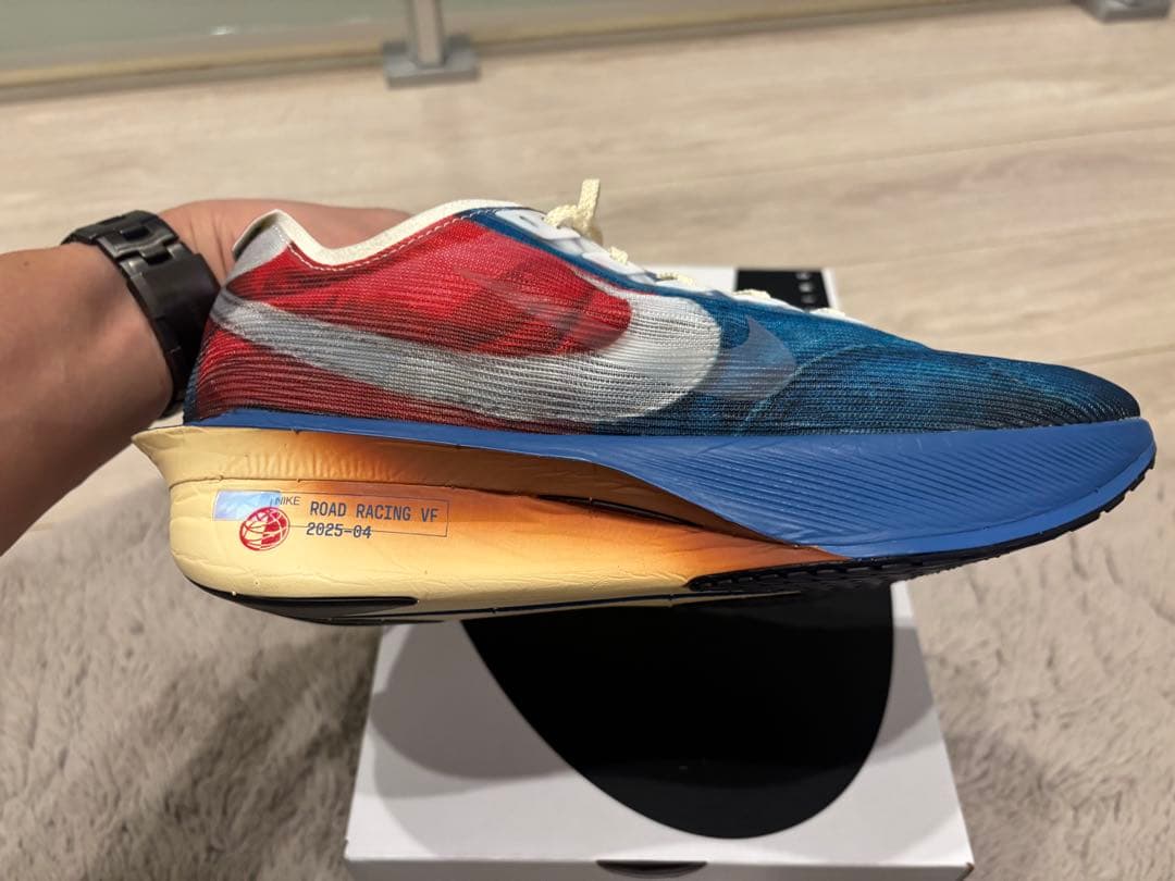 【新品】【27】NIKE ZOOMX VAPORFLY NEXT% 4 PRM