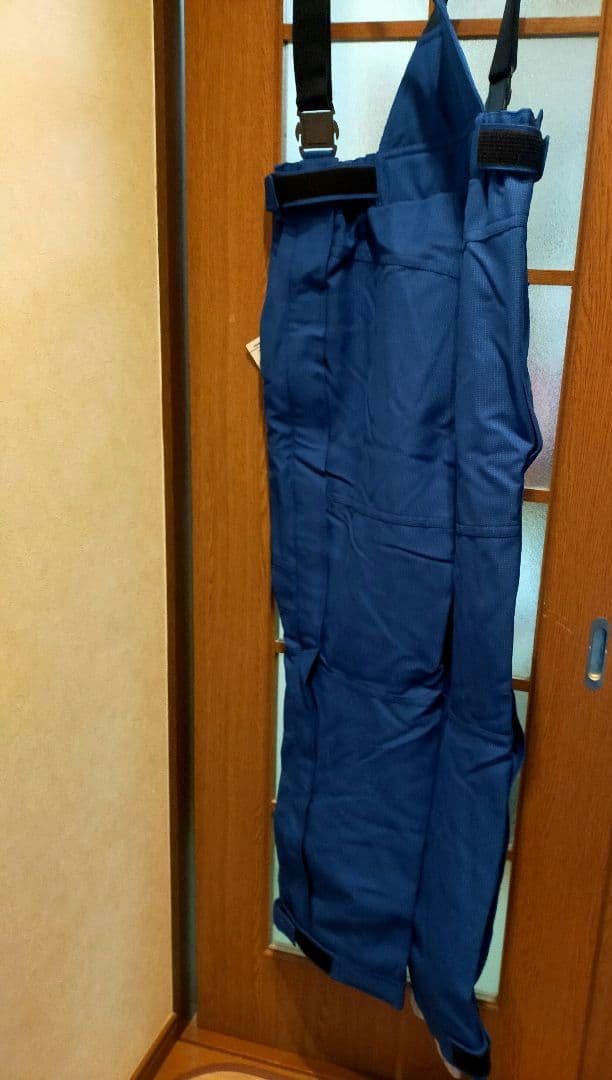 DESCENTE（デサント）のスキーウェアパンツ、手袋セット