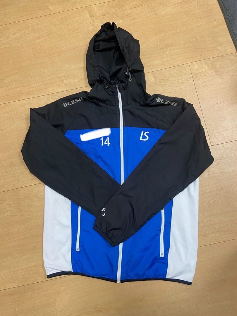 ルースイソンブラ　ピステジャージ　Sサイズ