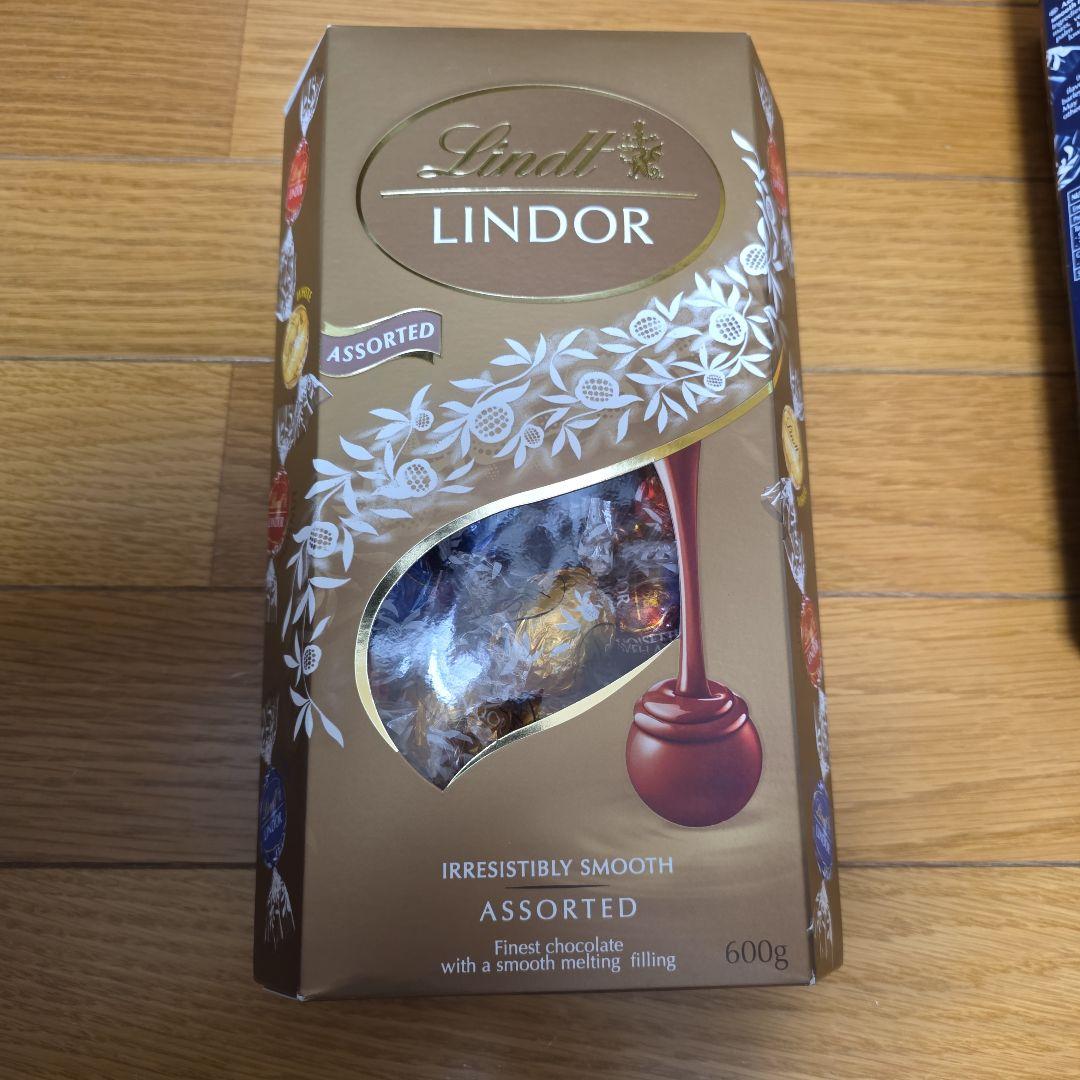 Lindt LINDOR アソート 600g ３箱おまとめ