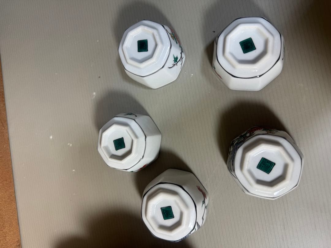 2371 九谷焼 古九谷　風花鳥　角福　酒器セット　徳利2客　猪口5客　未使用