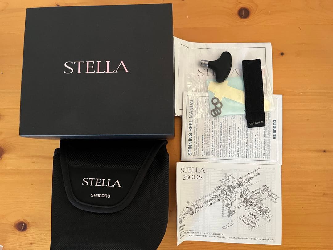 シマノ 18ステラ　STELLA C3000MHG リブレハンドルノブ付き