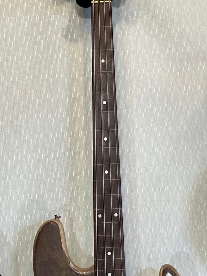フレットレス・ジャズべタイプのレリック仕様！ギクケース付きます。