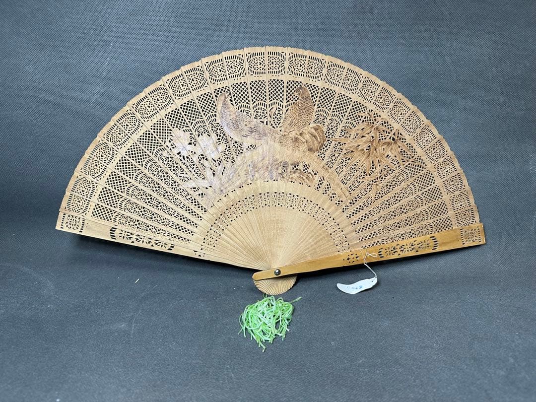 扇子　白檀扇子　和装小物　茶道　お茶会　お茶席　歌舞伎