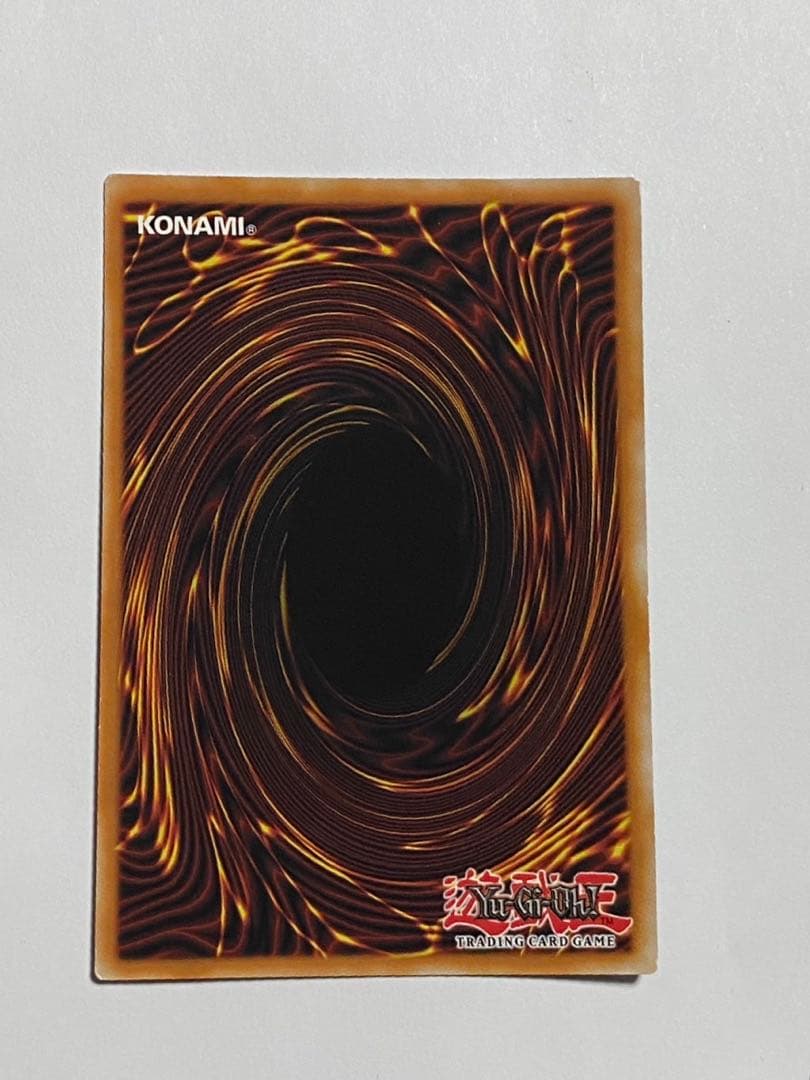 遊戯王 ブラックマジシャン ホロ ゴースト　ポルトガル語