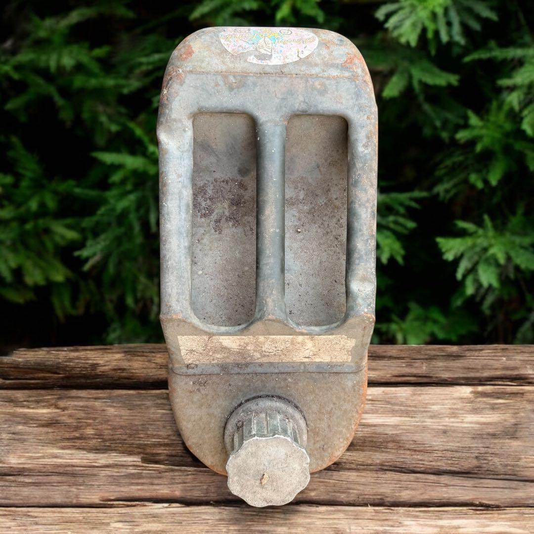 キャンプ　レトロ　ヴィンテージ缶