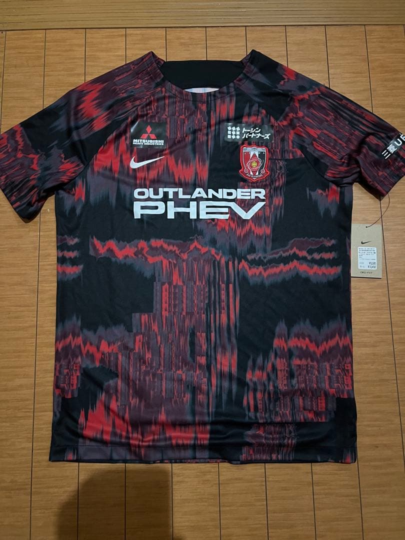 【新品未使用】ナイキ2024 浦和レッズ プレマッチトップ サイズXL