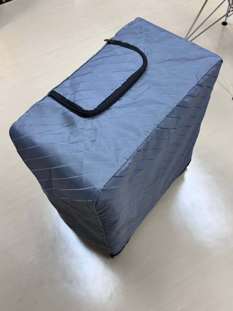 ネオキーパー　アルミ製中型キャリーケース 4輪