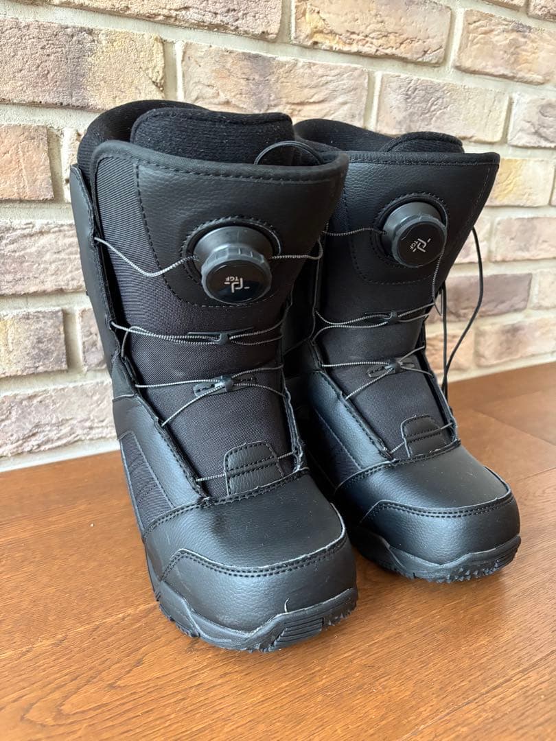 kissmarkスノーボードブーツ ブラック25㎝