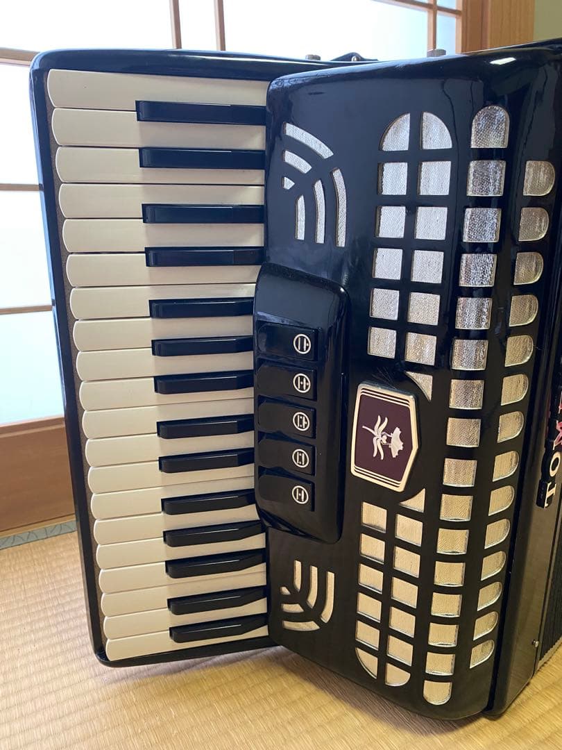 TOMBO トンボ アコーディオン 34鍵 80ベース ケース付き