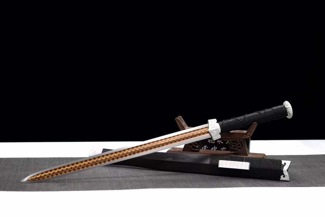 銀の赤壁剣20230560古兵器 武具　刀装具　日本刀　模造刀 居合刀