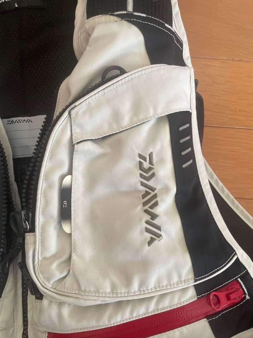 ダイワ トーナメントバリアテック 枕付サイバーフロートベスト DF-3104 L