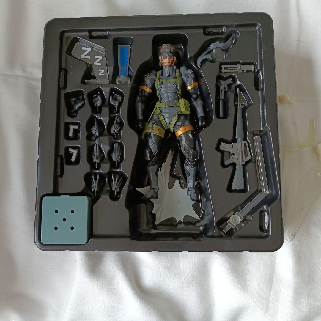 リボルテック ヤマグチ メタルギアソリッド スネーク フィギュア