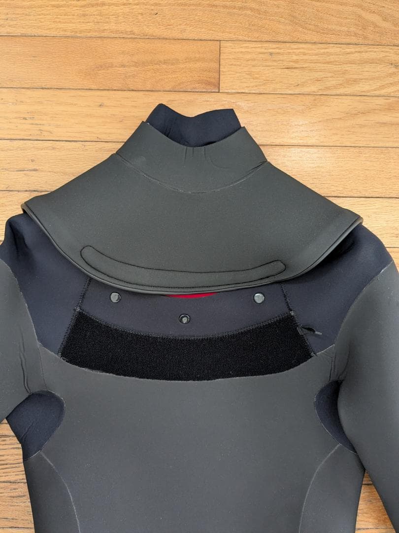 5x3mm セミドライウェットスーツ 高級ノンジップ仕様　日本XL　新品　メンズ