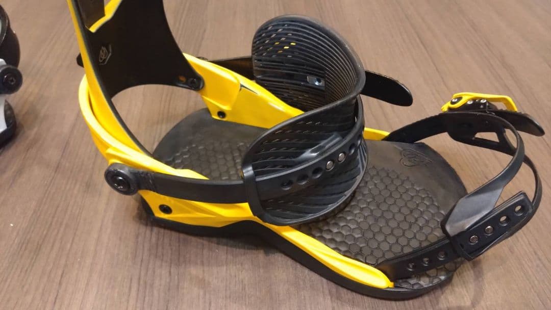 UNION BINDING 21-22 FALCOR　Mサイズ ユニオン