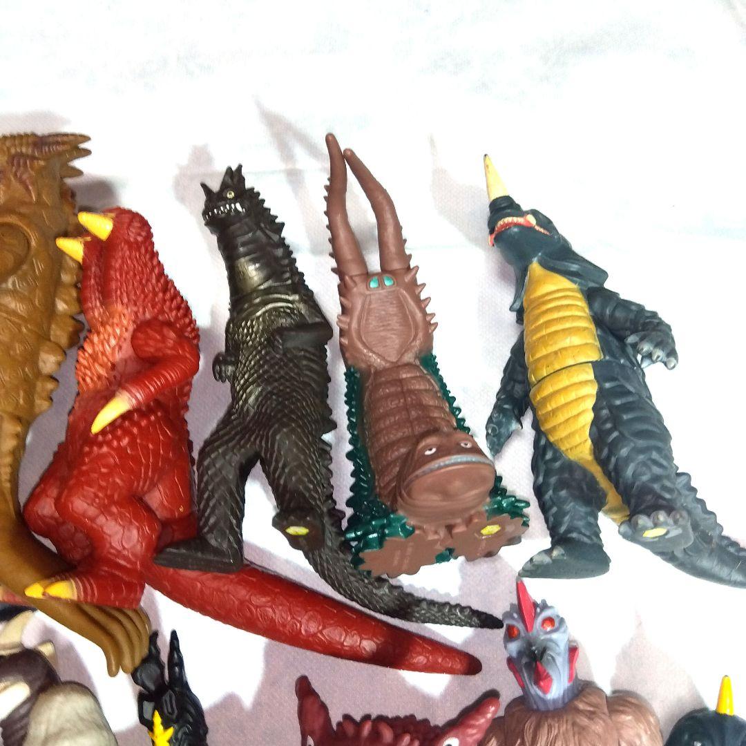 ウルトラヒーローシリーズ　ウルトラ怪獣　ソフビ　17体セット　まとめ売り