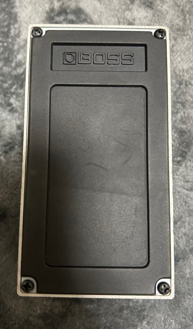 BOSS TU-3 WAZA ペダルチューナー