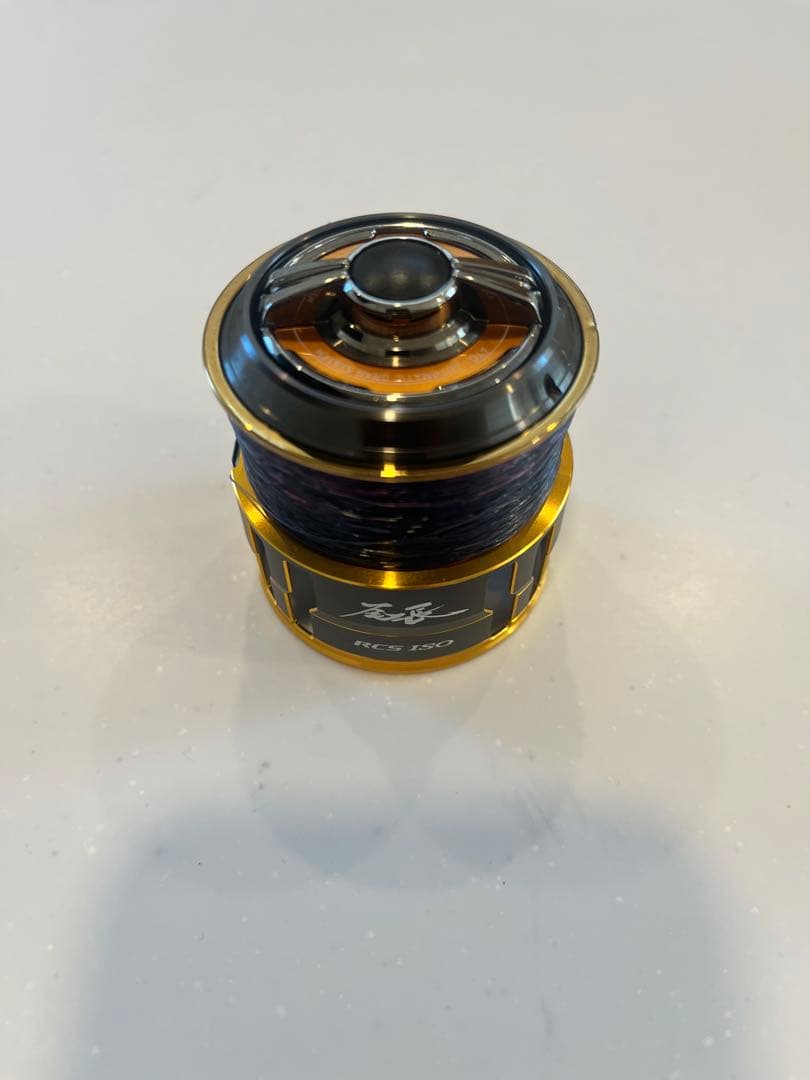 RCS ISO スプール 金色と黒