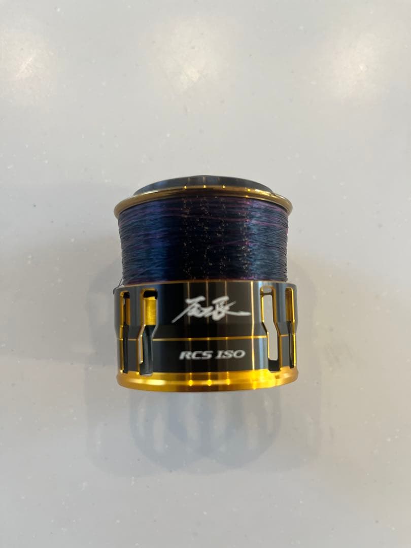 RCS ISO スプール 金色と黒