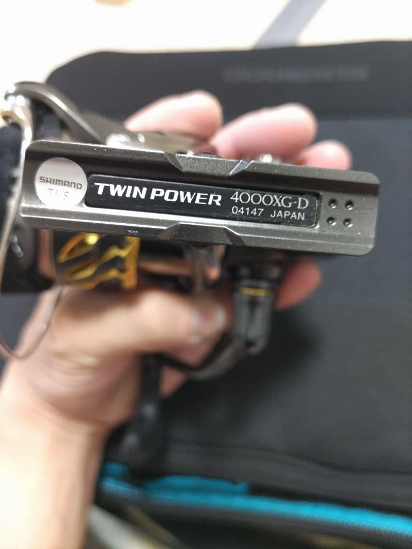 ＧＷまで出品。 美品！ 20ツインパワー4000XG C5000XGスプール付き