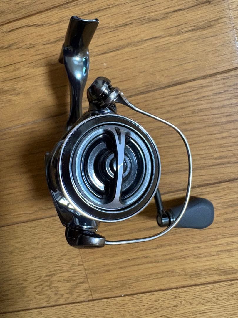 【週末特価】22ステラ2000HGS シマノ STELLA 美品