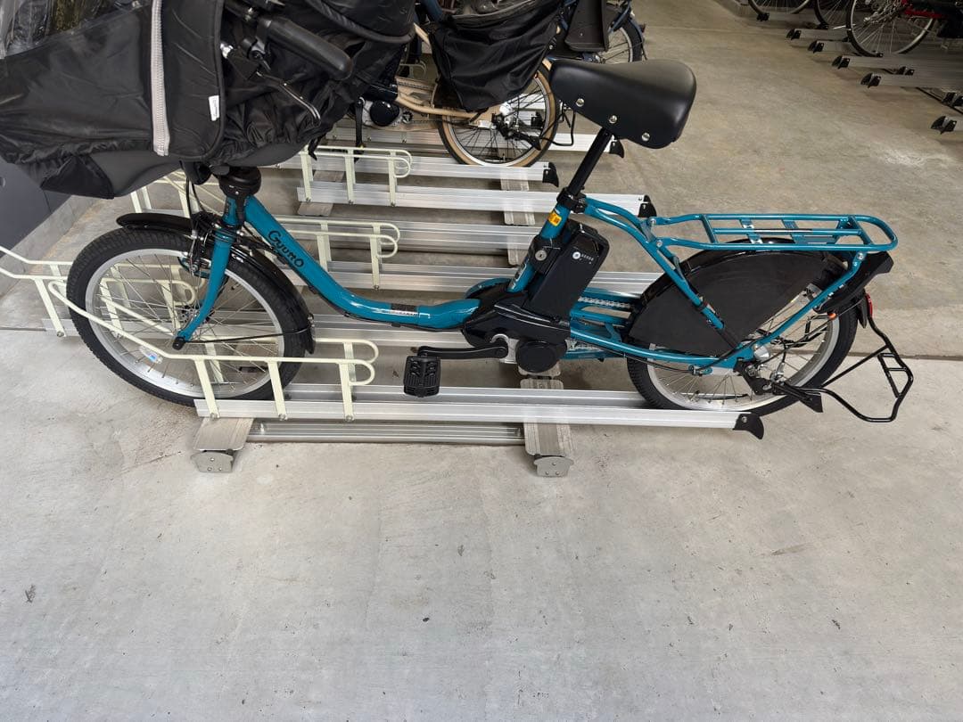 電動自転車　チャイルドシート付き　ほぼ新品