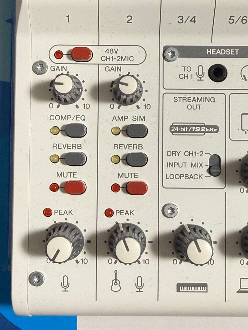 R*i様 YAMAHA ヤマハ AG06MK2 ホワイト 若干難あり