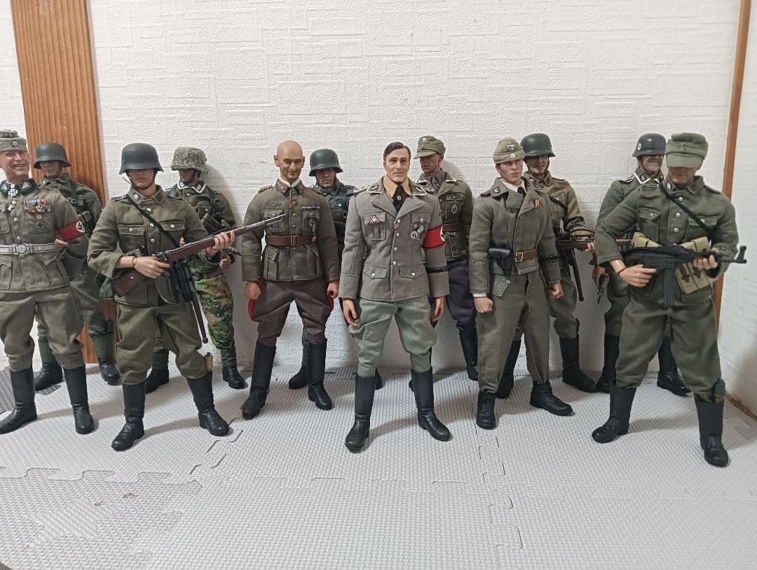 第二次世界大戦　親衛隊＆国防軍　1/6フィギュア　12体