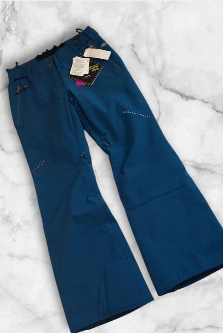 e115 フェニックス レディース スキーウェア 上下セット新品未使用 Sサイズ