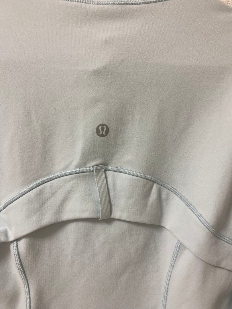 ルルレモン Define ジャケット Nulu 6 水色 Lululemon