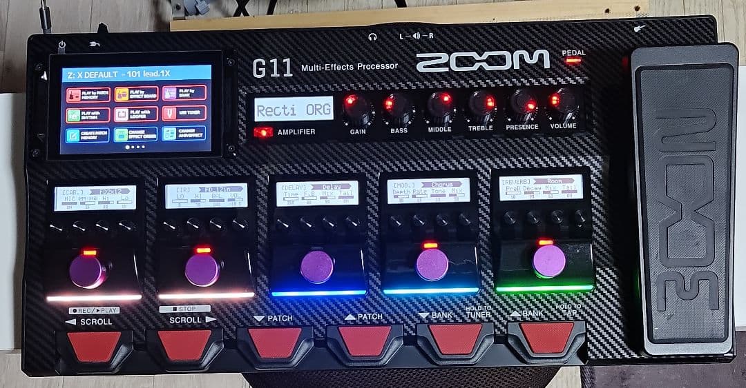 ギター ZOOM G11 Multi-Effects Processor