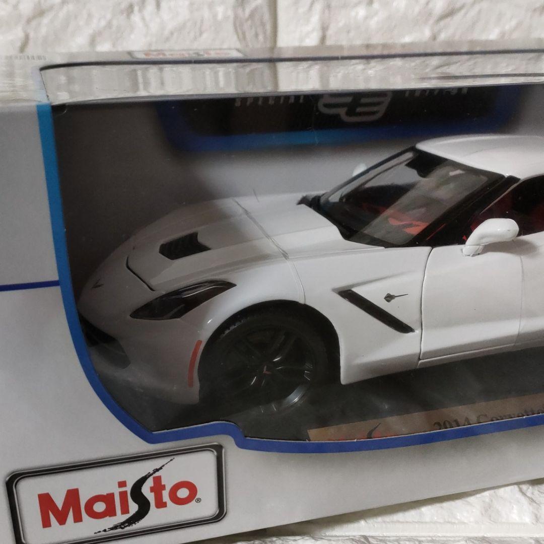 《ミニカー》Maisto『2014コルベットスティングレイ』wht 1/18