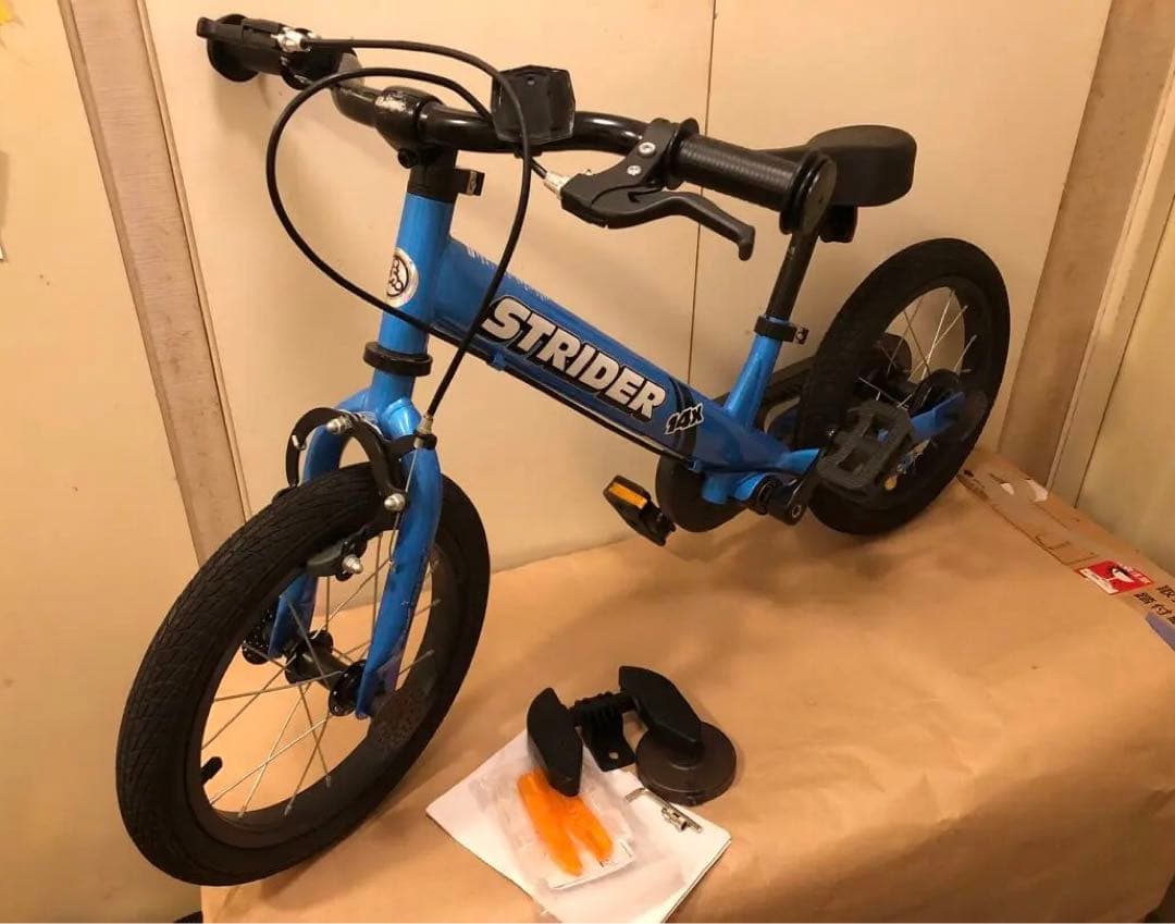 STRIDER 14x ストライダー キッズバイク　ブルー