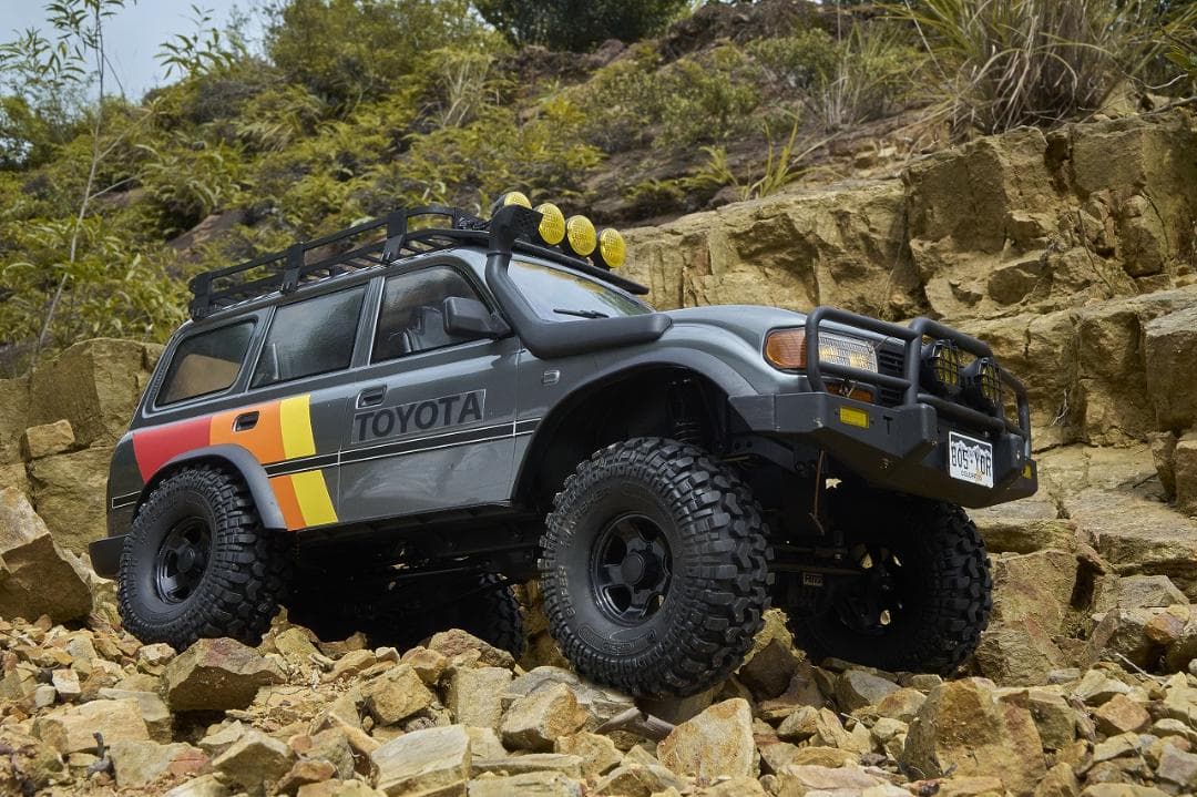 ホビーラジコン FMS FCX10 TOYOTA LC80 LAND CRUISER RTR