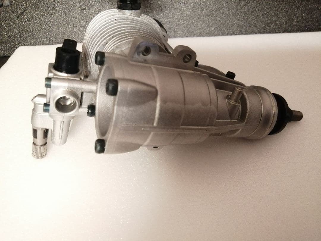 FS-62V　OSのラジコン飛行機用４サイクルエンジン　中古美品