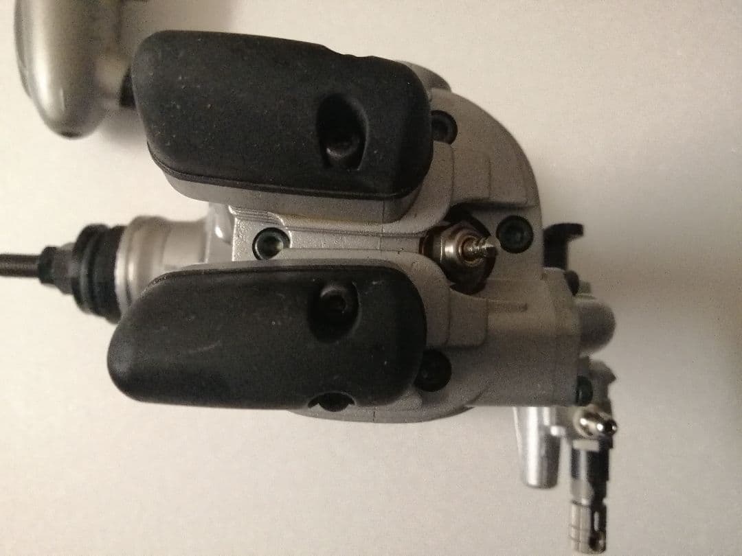 FS-62V　OSのラジコン飛行機用４サイクルエンジン　中古美品