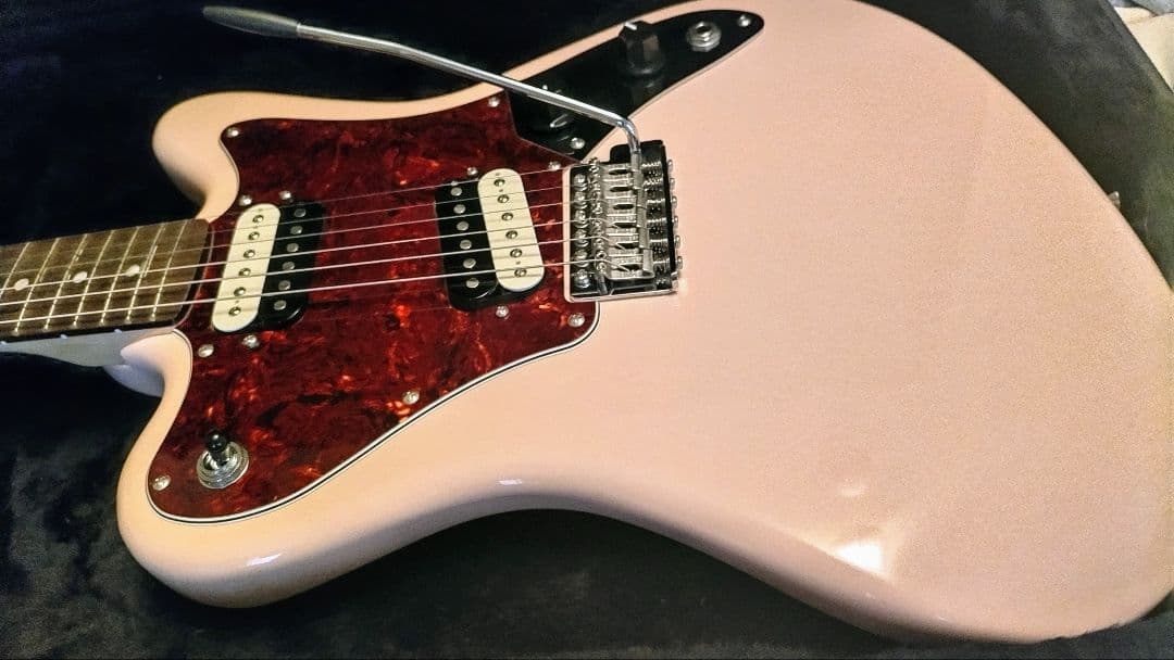 ギター Squier Paranormal Super-Sonic Shell Pink