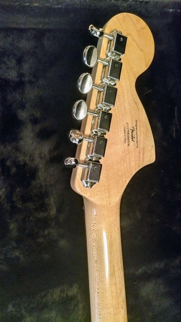 ギター Squier Paranormal Super-Sonic Shell Pink