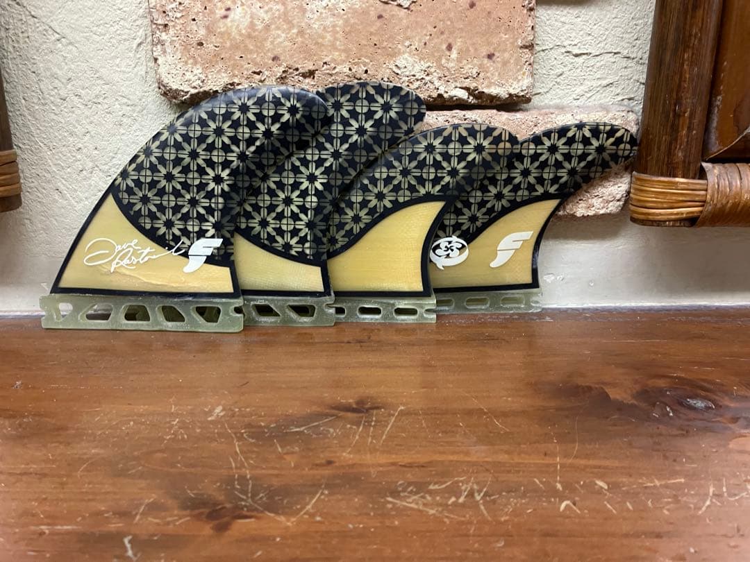 名作！Futures fin Dave Rastovich bambooQUAD