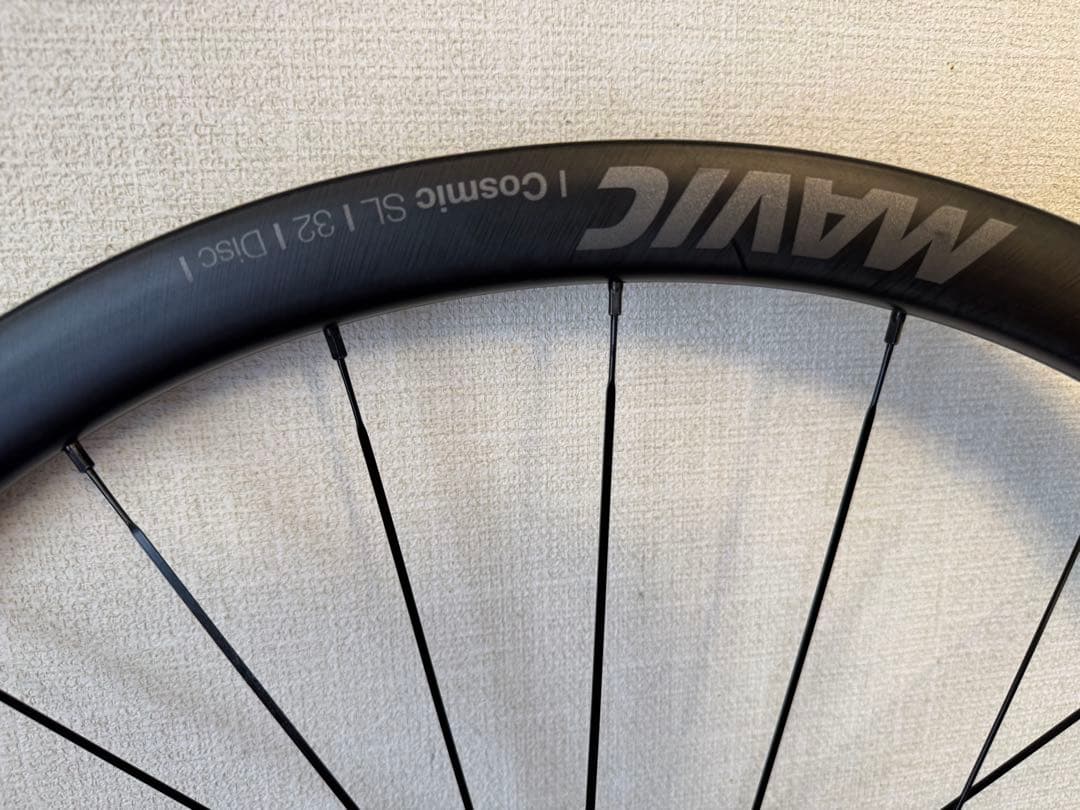 2025年現行モデル　MAVIC COSMIC SL 32 DISC