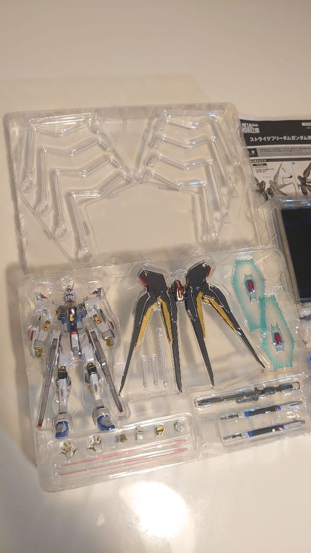 ストライクフリーダム弐式、プラウドディフェンダー、インフィニットジャスティス弐式