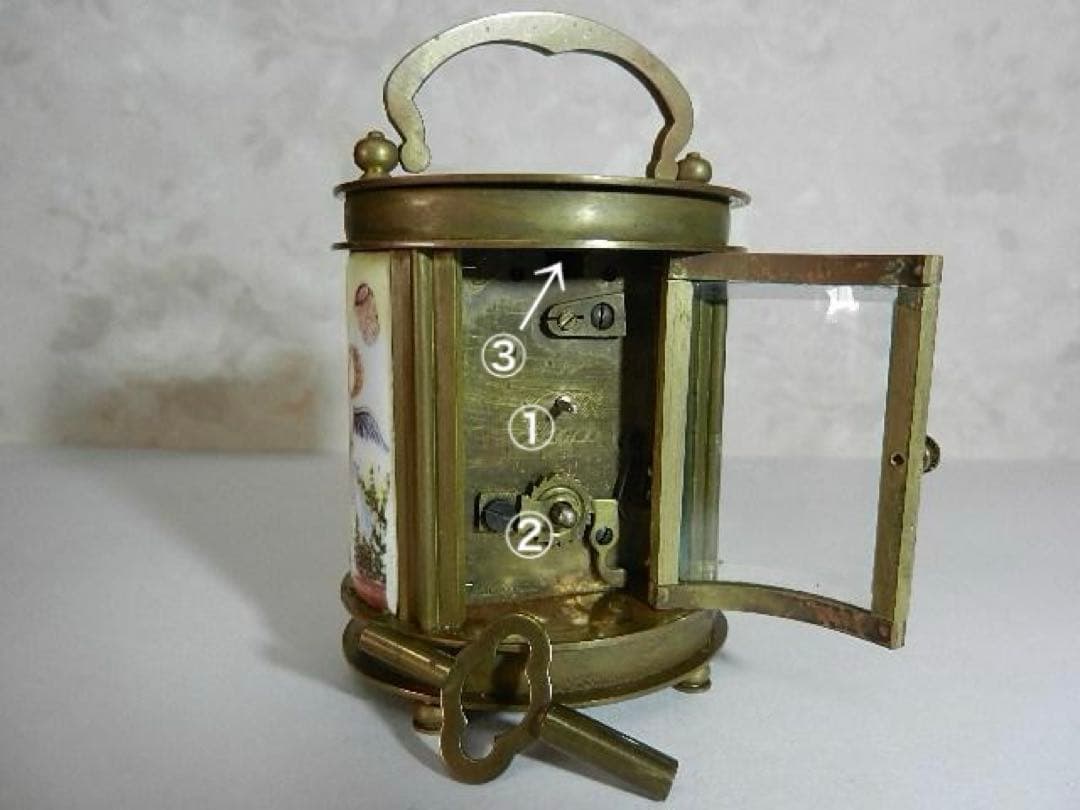 アンティーク楕円形ネジ巻きキャリッジクロック(エリオット&サン　 ロンドン)