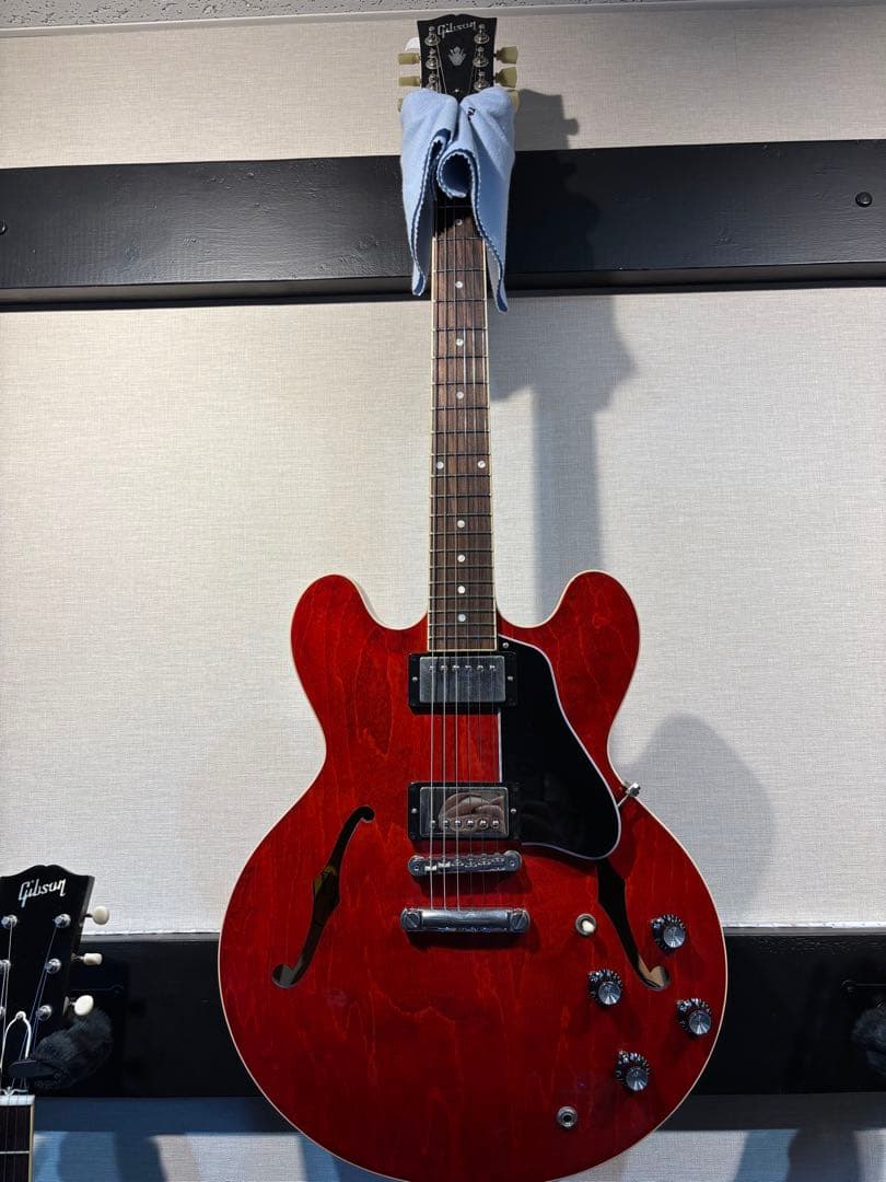 【本日最後】Gibson ES-335 Sixties Cherry Gloss